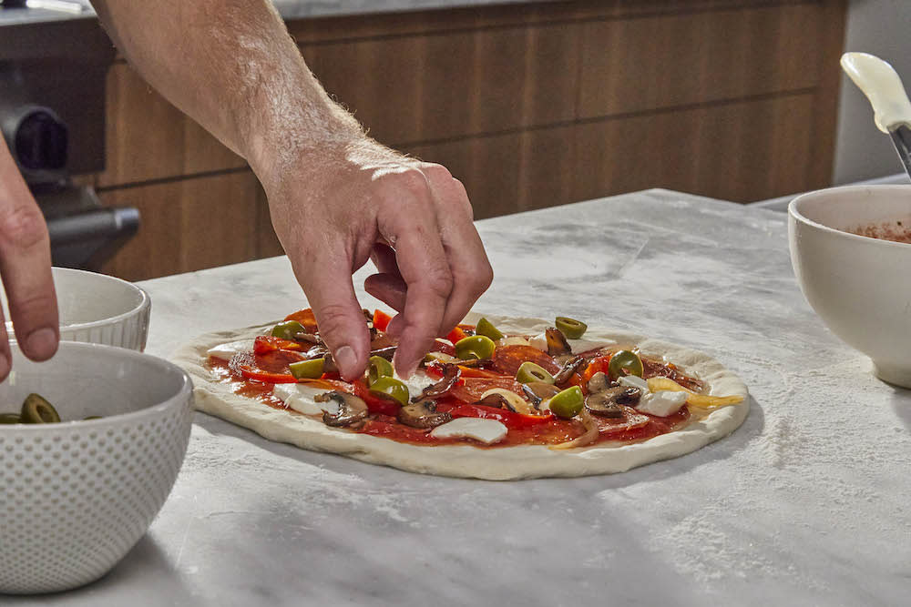 نکات تکمیلی برای پخت پیتزا مخلوط با سوسیس و کالباس